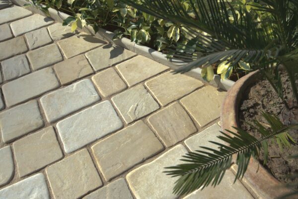 Mint Pave Setts