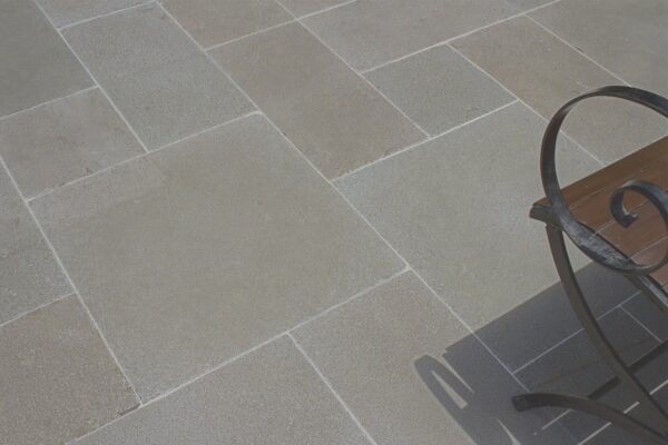 Mira Beige Limestone Paving