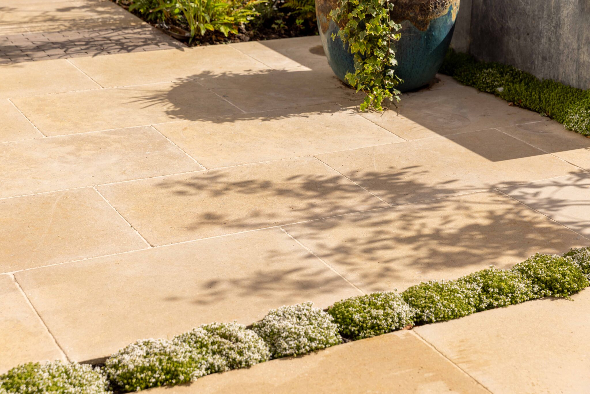 Dune Pearl Antique Limestone Paving - Image 13