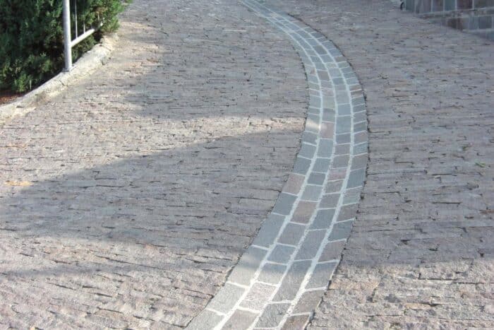 Porphyry Filetti Paving